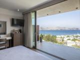 Deluxe room with balcony and with sea view