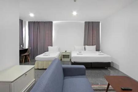 Pula Silom - 70