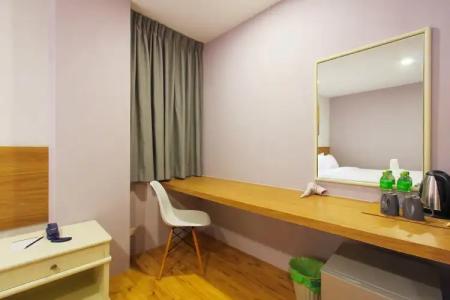 Pula Silom - 33