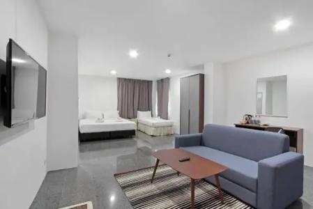 Pula Silom - 66