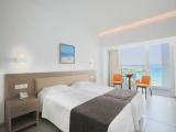 Deluxe room with partial sea view