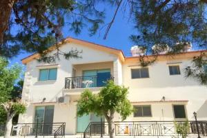 Himonas Apartments, Pissouri