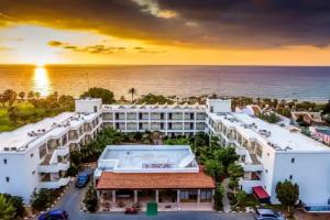 Helios Bay Hotel and Suites, Paphos