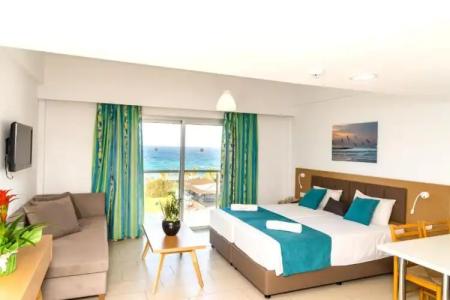 Helios Bay and Suites - 14