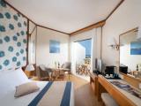 Classic Double room with balcony and with partial sea view