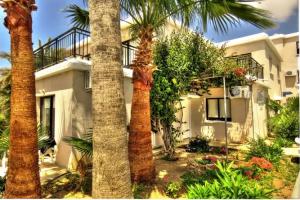 Hilltop Gardens Hotel Apartments, Paphos