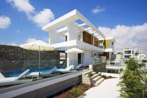 Paradise Cove Luxurious Beach Villas, Paphos