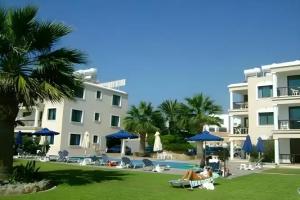 Rododafni Beach Apartments, Paphos