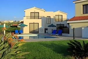 Platzia Beach Villas, Paphos