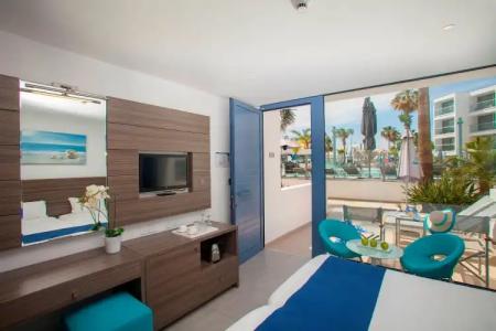 Limanaki Beach & Suites - 129