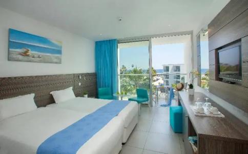 Limanaki Beach & Suites - 112