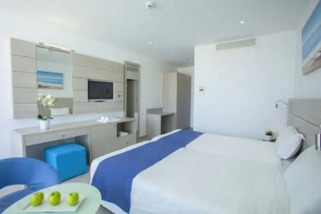 Limanaki Beach & Suites - 144