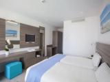 Deluxe room with balcony and with sea view