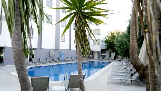 Mert Seaside (Adult only +16) - 0