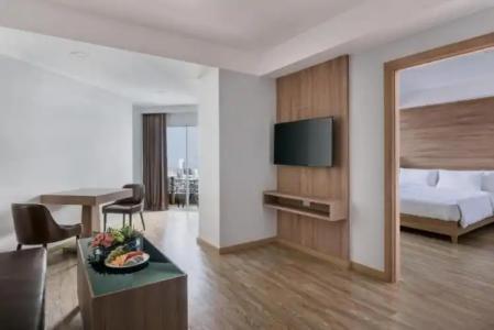 Adelphi Grande Sukhumvit - 100