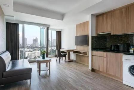 Adelphi Grande Sukhumvit - 99