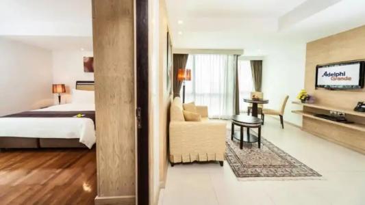 Adelphi Grande Sukhumvit - 32