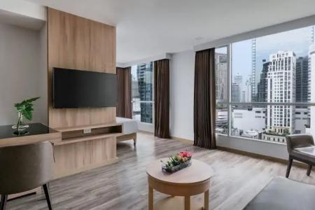 Adelphi Grande Sukhumvit - 54