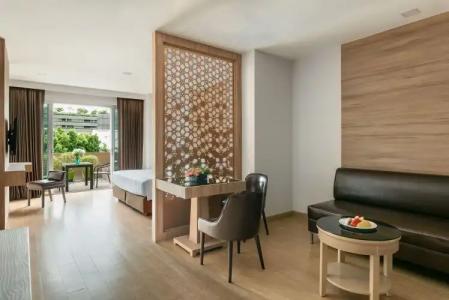 Adelphi Grande Sukhumvit - 13
