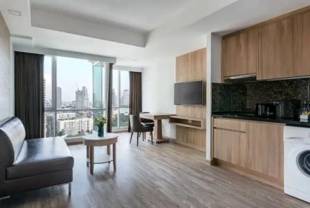 Adelphi Grande Sukhumvit - 105
