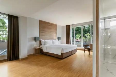 Adelphi Grande Sukhumvit - 63