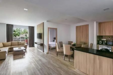 Adelphi Grande Sukhumvit - 112