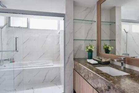Adelphi Grande Sukhumvit - 104