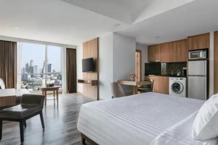 Adelphi Grande Sukhumvit - 73