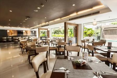 Adelphi Grande Sukhumvit - 14