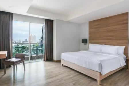 Adelphi Grande Sukhumvit - 108
