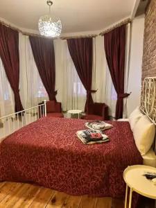 Corner Hot - 132