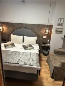Corner Hot - 150