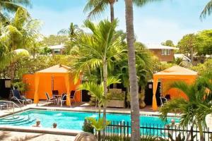 The Cabanas Guesthouse & Spa - Gay Men's Resort, Fort Lauderdale