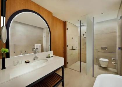 DoubleTree by Hilton Dubai - Business Bay - 66