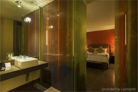 SIRTAJ - Beverly Hills - 8