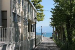 Lake Garda Beach Hostel, Padenghe sul Garda