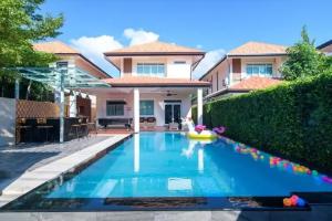 4BD Pool Villa Pattaya with Jacuzzi - Exquisite Pool Villa A, Pattaya