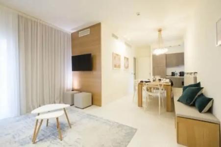 Metropol Ceccarini Suite - 115