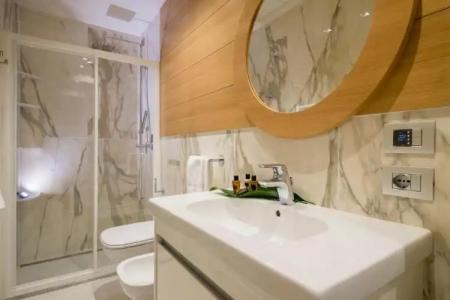 Metropol Ceccarini Suite - 63