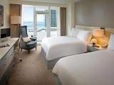 Quadruple Guestroom with balcony and oceanfront