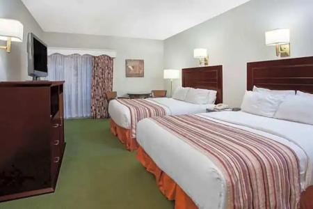 Ramada by Wyndham Fredericton - 46