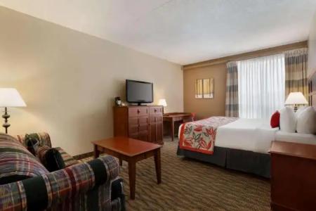 Ramada by Wyndham Fredericton - 56