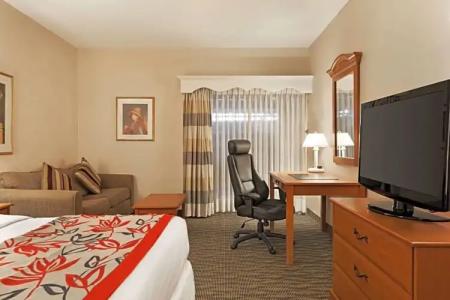 Ramada by Wyndham Fredericton - 68