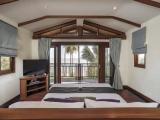 4 Bedrooms Grand Pool Villa beachfront