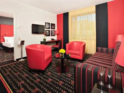 Vienna House Easy by Wyndham Katowice - 81