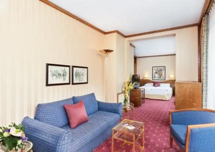 Best Western Premier Grand Russischer Hof - 60