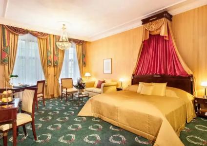 Best Western Premier Grand Russischer Hof - 56