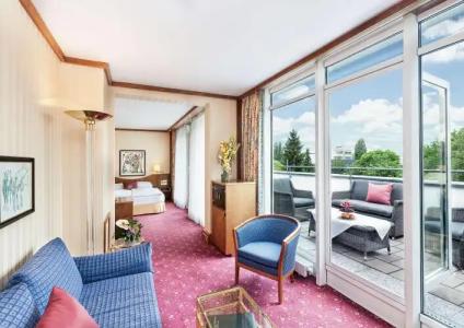 Best Western Premier Grand Russischer Hof - 6