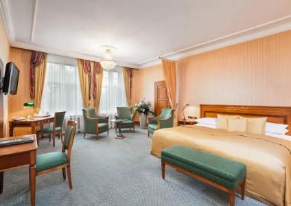 Best Western Premier Grand Russischer Hof - 57