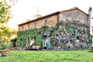 Farm Stay «Agriturismo La Leccia», Bibbona